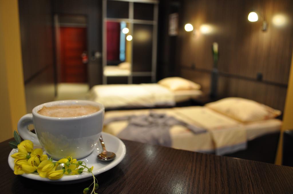 Hotel Fortuna Banja Luka Quarto foto