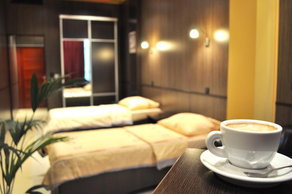 Hotel Fortuna Banja Luka Quarto foto